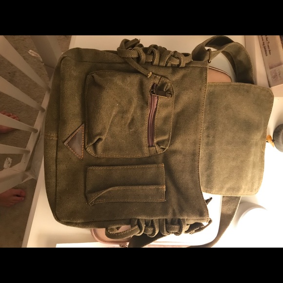 Vintage Inspired Boho Shoulder Bag! - Picture 4 of 8